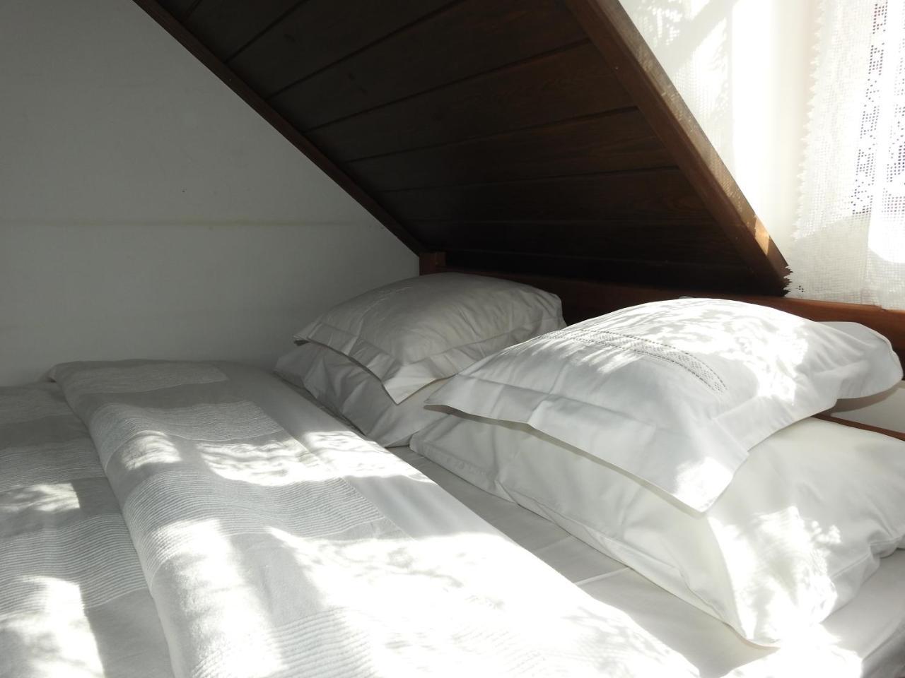 Losinek Country house